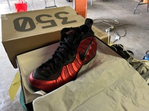 NIKE AIR FOAMPOSITE PRO - SIZE 9.5 - RED & BLACK / YELLOW & BLACK