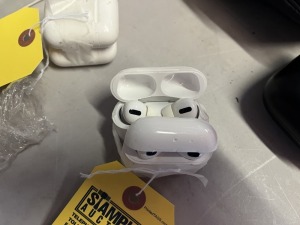 AIRPODS IN CASES