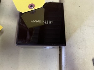 ANNE KLEIN WATCH IN BOX (3867-171-1065-30)