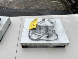 X-BOX 1787 ONE X WITH CONTROLLER & CORD (GOOD CONDITION) (1215-75)