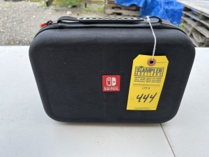 NINTENDO SWITCH HAC001 - BLACK / CHARGING STATION / TV ADAPTER / END CAPS / CASE - SERIAL No. XAW10069874016 (VERY GOOD CONDITION) (1215-150)