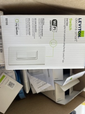 LEVITON DECORASMART 2nd GEN SWITCHES - CONTROLS LIGHTS FROM ANYWHERE USING THE MY LEVITON APP (NEW IN OPEN BOXES)