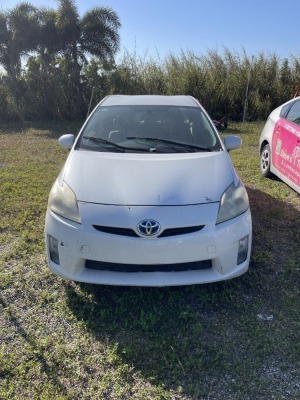 2011 TOYOTA PRIUS - VIN #JTDKN3DU6B0296797 - 296,061 MILES ON ODOMETER (STARTS / RUNS / WINDSHIELD CRACKED) ***TITLED ASSET***ADDITIONAL FEES APPLY FOR TRANSFER TITLE/TAG***