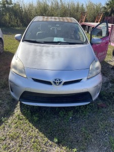 2015 TOYOTA PRIUS - VIN #JTDKN3DU6F1883940 - GRAY - 260,773 MILES ON ODOMETER (STARTS / RUNS / NEEDS TIRES / NEEDS PAINT) ***TITLED ASSET***ADDITIONAL FEES APPLY FOR TRANSFER TITLE/TAG*** DOWNLOAD VIDEO HERE