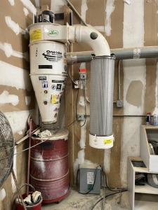 ONEIDA DUST COLLECTOR WITH PIPE