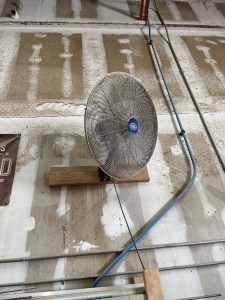 FAN (ATTACHED TO WALL)