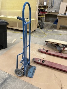 HAND TRUCK
