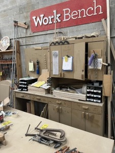 WORK STATIONS WITH CONTENTS