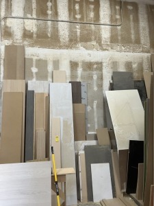 ASSORTED WOOD - 4'x8'