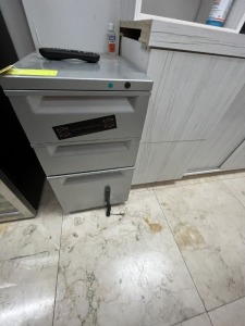CABINET WITH 3 DRAWERS