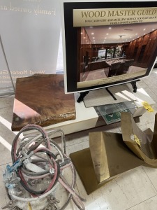 SIGN EASELS