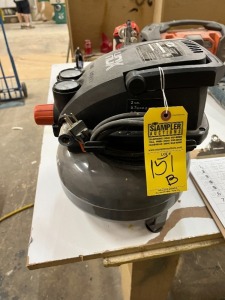 HDX ELECTRIC PANCAKE COMPRESSOR - 2 GALLON / 100 PSI