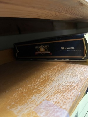 BOX BILLIARD BALLS