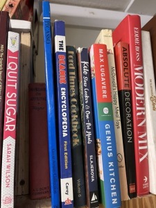 BOOKS (RIGHT / ROW 2 / BLOCK 1)