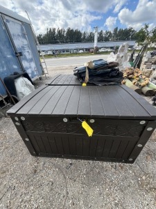 DOCK BOX