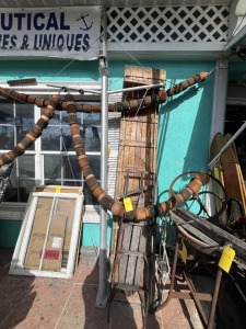 FLOAT STRANDS