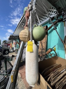 ASSORTED DECOR - BUOYS, ROPE, ETC
