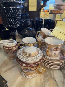 15-PIECE TEA SET