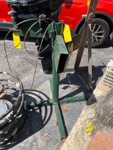 ENGINE STAND