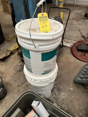 LOT ASSORTED PAINT ITEMS - ROLLERS, TRAYS, TROWELERS, PAINT, ETC