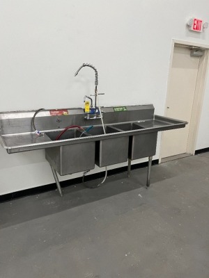 STAINLESS STEEL 3-COMPARTMENT SINK