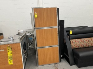 DRINK COUNTER WITH STAINLESS STEEL TOP & 3 DRAWERS (RUSTY LEGS / 3 GONE)