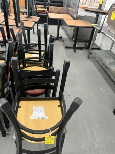 ASSORTED COLOR METAL CHAIRS