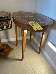 DECORATIVE ACCENT TABLE