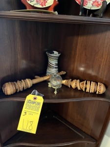 ASSORTED DECOR