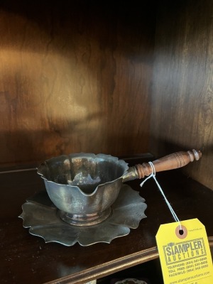 SILVER GRAVY BOAT WITH TRAY
