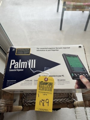 PALM III ORGANIZER (LIKE NEW / IN BOX)
