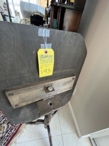 DECORATIVE TABLE