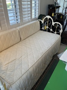 CREAM METAL TRUNDLE DAY BED WITH MATTRESS