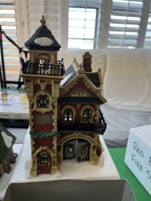 CHRISTMAS DECOR - DEPARTMENT 56 - HERITAGE VILLAGE COLLECTION - ASHWICK LANE HOSE & LADDER