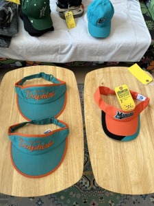 VISORS - 1- MARLINS / 2- DOLPHINS