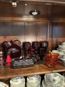 ASSORTED RED GLASS DINNERWARE, GLASSES & BOWLS