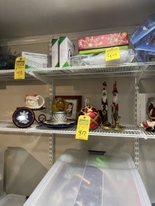 ASSORTED CHRISTMAS DECOR