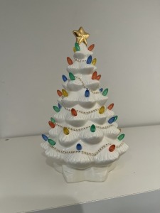 LENOX LIGHTED TREE