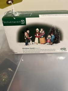 CHRISTMAS DECOR - DEPARTMENT 56 - ASSORTED CAROLERS