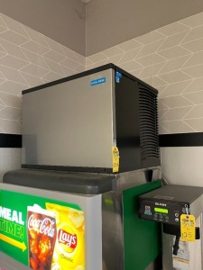 KOOLAIRE ICE MACHINE (LOCATED IN CLEWISTON, FL)