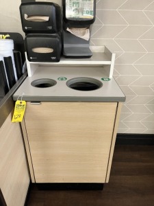 TRASH RECEPTACLE (LOCATED IN CLEWISTON, FL)