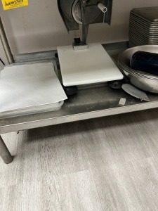 ASSORTED PIECES - 1 NEMCO SLICER / 4 STAINLESS STEEL BOWLS / 24 STAINLESS STEEL TRAYS (LOCATED IN CLEWISTON, FL)