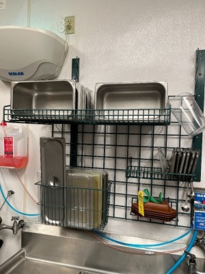 ASSORTED STORAGE & COOKING ITEMS (CONTENTS ON RACK) (LOCATED IN CLEWISTON, FL)