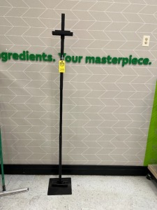 BANNER HOLDER (LOCATED IN OKEECHOBEE, FL - #34767)