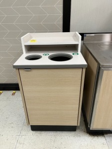 TRASH RECEPTACLE (LOCATED IN OKEECHOBEE, FL - #34767)