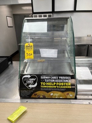 COOKIE DISPLAY (LOCATED IN OKEECHOBEE, FL - #7007)