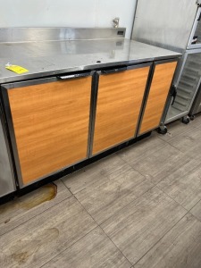 REFRIGERATED COUNTER WITH 2 DOORS & STAINLESS STEEL TOP (LOCATED IN OKEECHOBEE, FL - #7007)