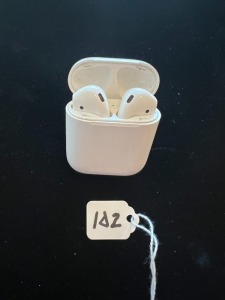 PAIR APPLE AIR PODS