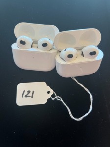 PAIR APPLE AIR PODS