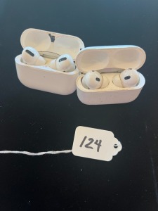 PAIR APPLE AIR PODS